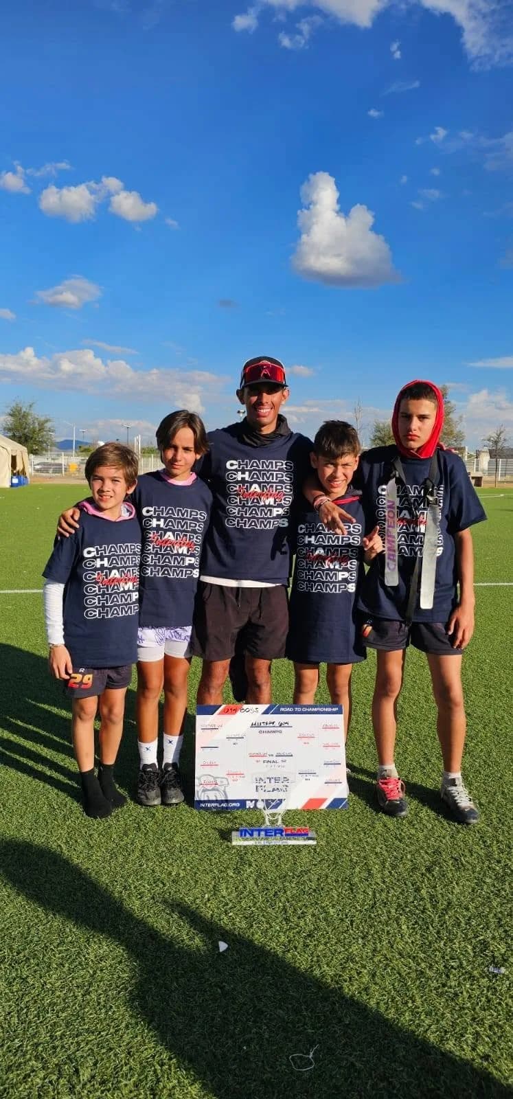 Un recuerdo en equipo de la celebración del campeonato.
